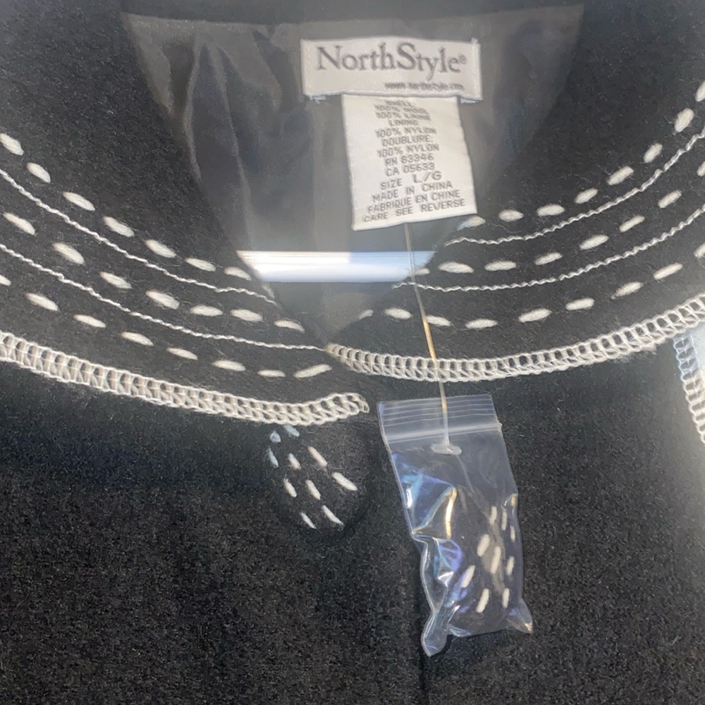 NorthStyle Black/White Wool Coat Size Large NWOT - Picture 2 of 4